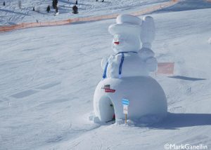 Skiing the snowman